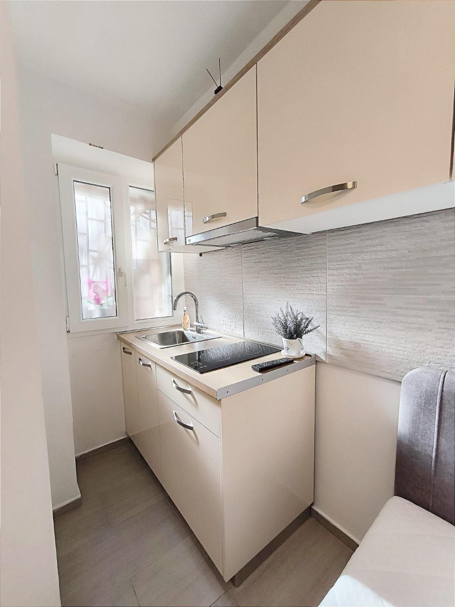 Central Apartment & Room Niko Split Exterior photo